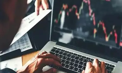 Heavy selling by FIIs neutralised by domestic funds buying