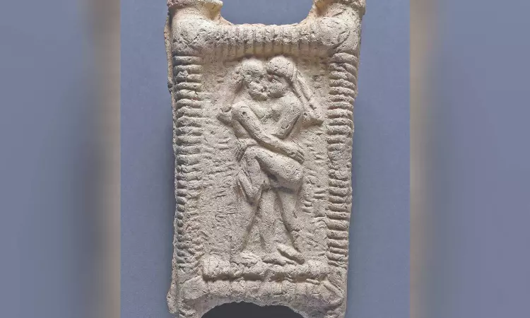 Who kissed first? Archaeology has an answer Who kissed first? Archaeology has an answer