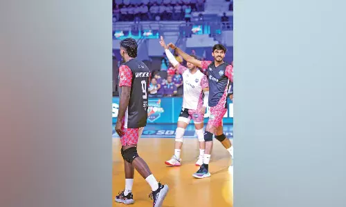 Mumbai Meteors beats Delhi Toofans in five-set thriller