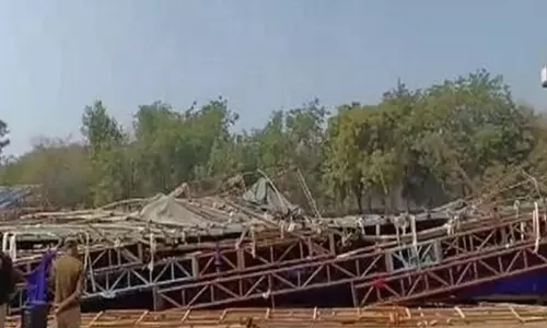 Temporary structure near Delhis Jawaharlal Nehru Stadium collapses, 8 injured Temporary structure near Delhis Jawaharlal Nehru Stadium collapses, 8 injured