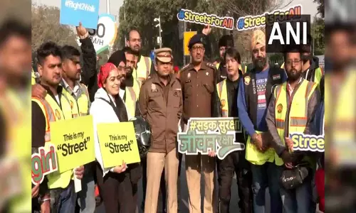 Delhi Police organises Raahgiri Day at Connaught Place