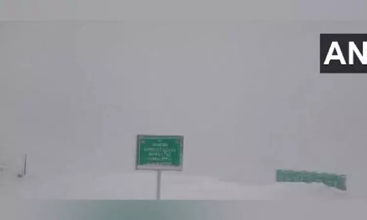 Srinagar-Leh Highway closed following fresh snowfall