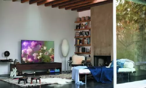 Samsung retains top spot in global TV market for 18 straight years