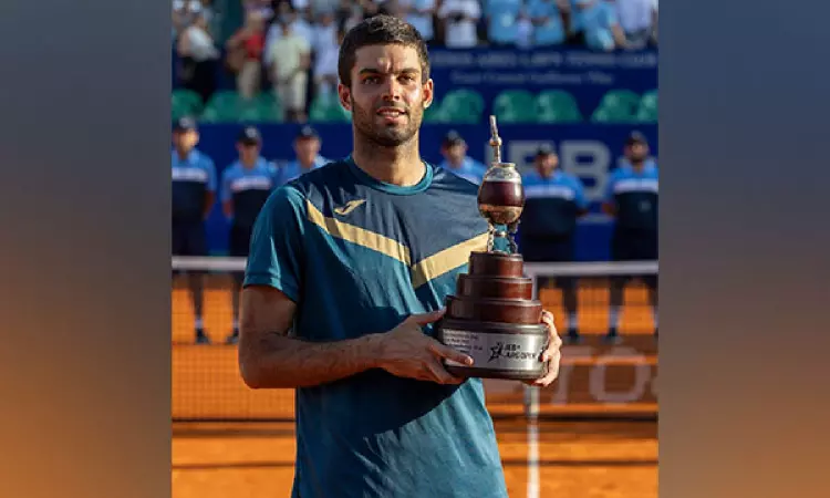 Facundo Diaz Acosta upsets Nicolas Jarry to clinch Argentina Open title