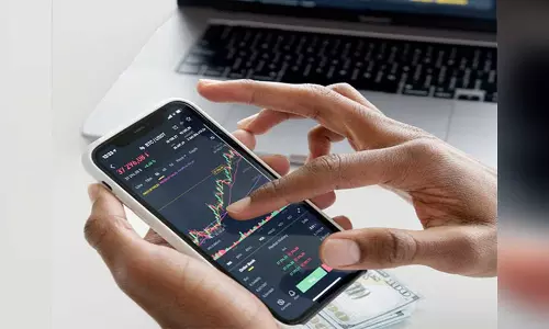 Stock market opens in red; Sensex-Nifty dip at opening bell