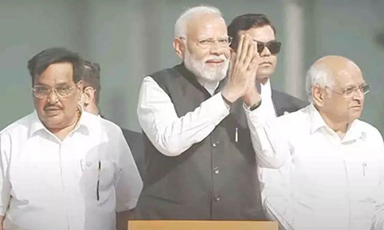 Gujarat: PM Modi holds mega roadshow in Navsari, welcomed by people