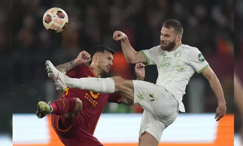AC Milan, Roma, Marseille, Benfica advance to Europa League round of 16