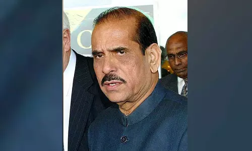 Ranji Trophy: Mumbai players to sport black armbands in honour of Manohar Joshi Ranji Trophy: Mumbai players to sport black armbands in honour of Manohar Joshi