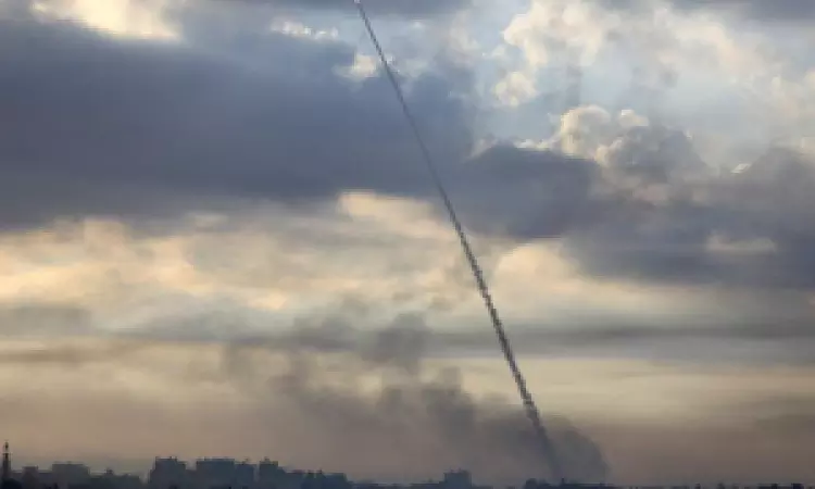 Houthis launch attacks on Israeli city, British cargo ship, US warship: Spokesman