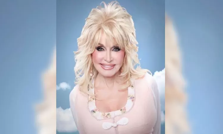 Dolly Parton gives seal of approval to Beyonce for new song ‘Texas Hold ‘Em’ Dolly Parton gives seal of approval to Beyonce for new song ‘Texas Hold ‘Em’