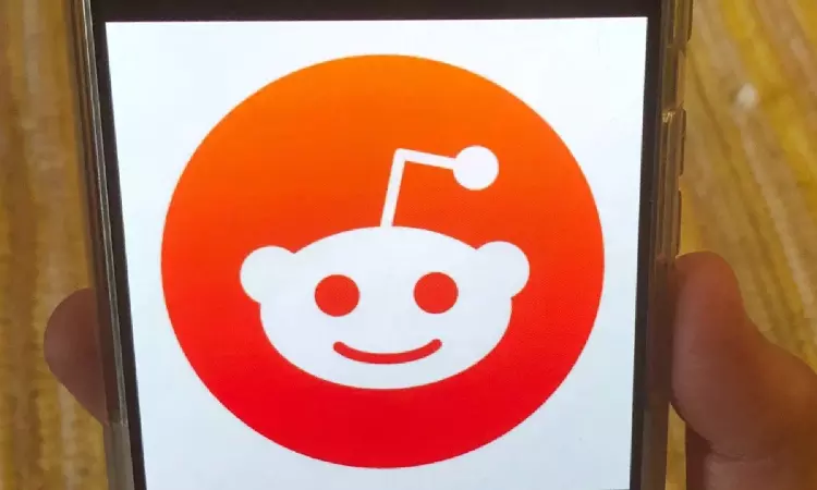 Reddit strikes $60M deal allowing Google to train AI models on its posts, unveils IPO plans Reddit strikes $60M deal allowing Google to train AI models on its posts, unveils IPO plans