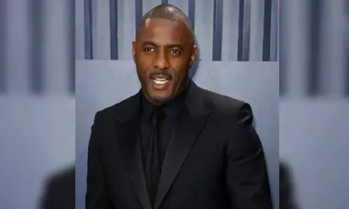Idris Elba jokes in SAG monologue that he got kicked out of De Niros office