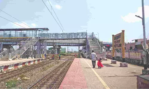 Repeated requests for basic amenities in Putlur stn fall on deaf ears, say residents Repeated requests for basic amenities in Putlur stn fall on deaf ears, say residents