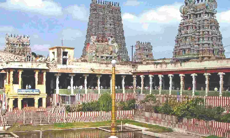 Explain action taken on structures near Meenakshi Temple: HC