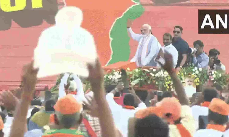 PM Modi arrives at closing ceremony of En Mann Ek Makkal padayatra PM Modi arrives at closing ceremony of En Mann Ek Makkal padayatra