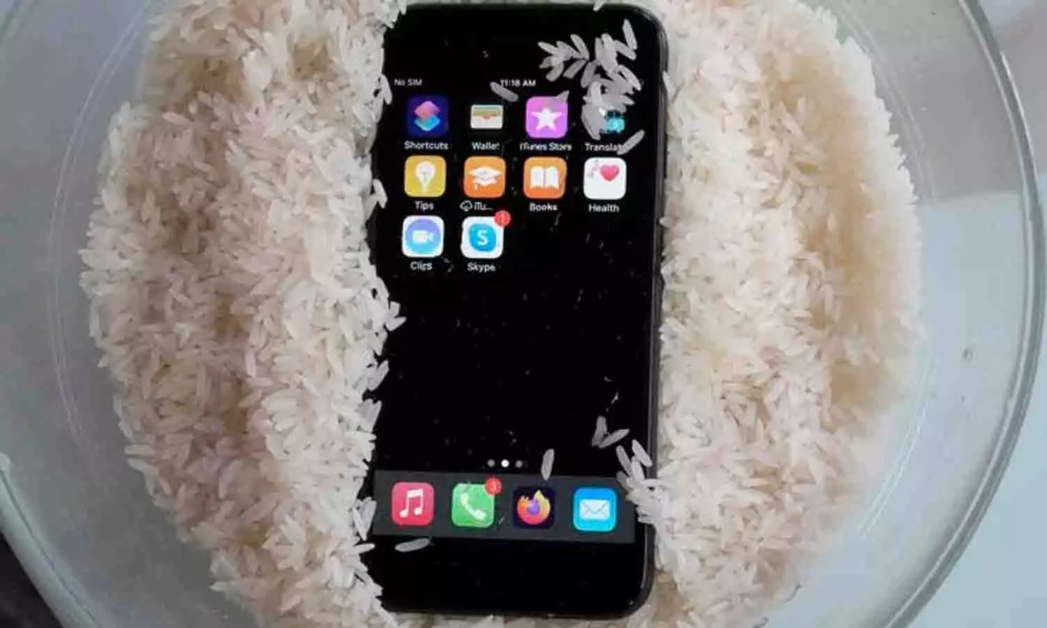 Don’t use rice for your device. Here’s how to dry out your smartphone