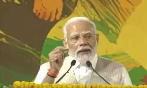 PM Modi unveils projects worth Rs 15,000 crore in West Bengal