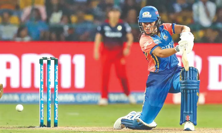 Mumbai Indians pummels Royal Challengers by 7 wickets