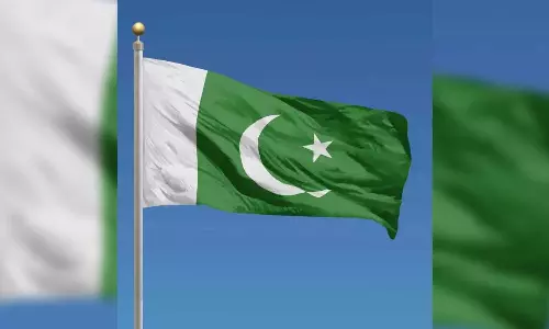 Quetta police raids house of oppn prez candidate Mahmood Khan Achakzai