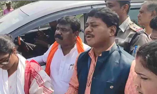 Police stop BJP delegation from visiting Sandeshkhali, leaders protest on highway