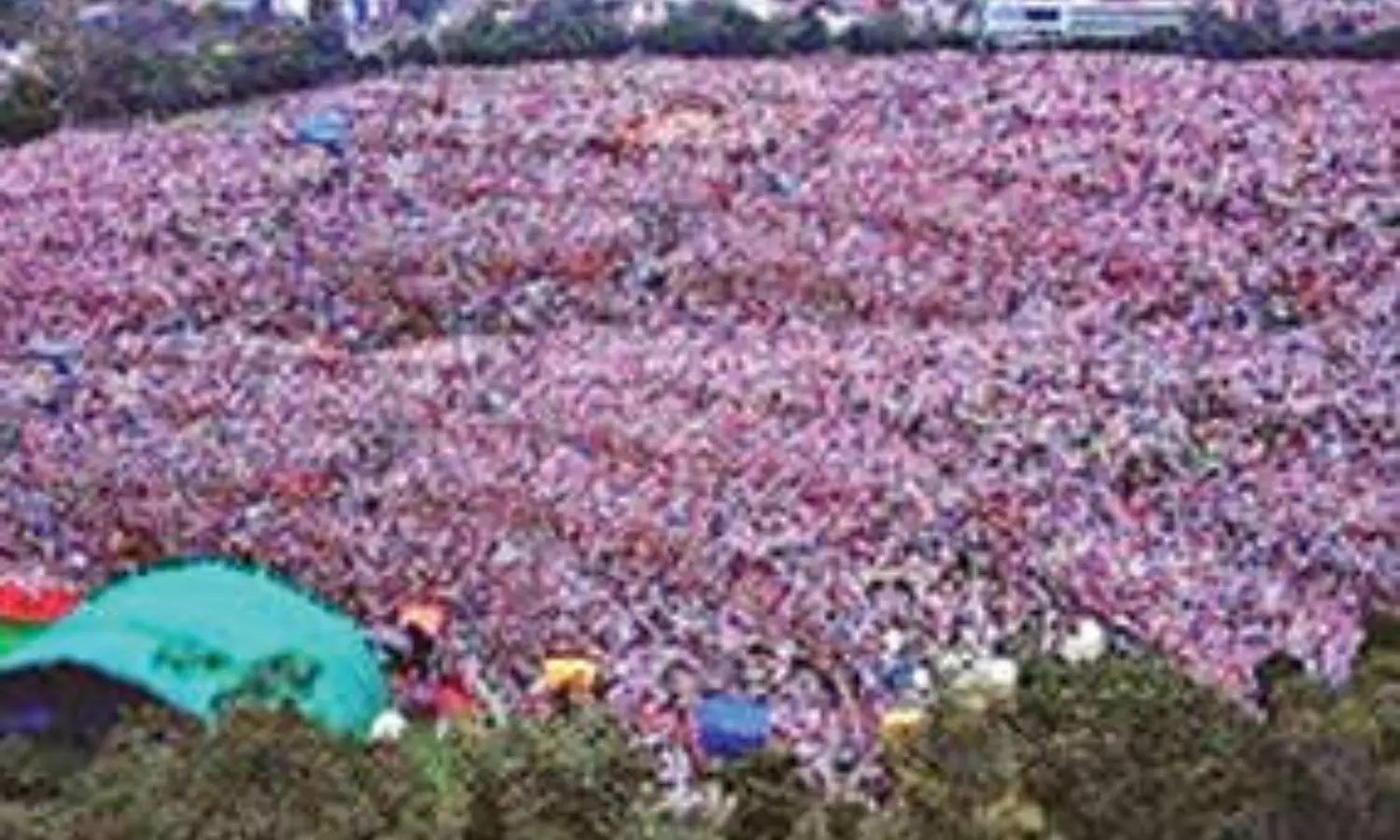 De Tect: Doctored image shared as turnout at RJD’s Patna rally De Tect: Doctored image shared as turnout at RJD’s Patna rally