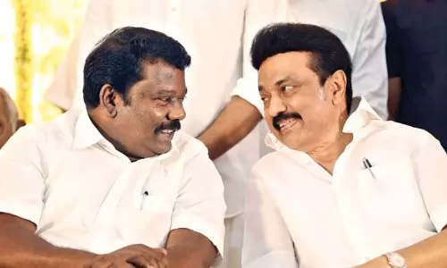 Stalin wants seat-sharing deal with Cong to be over tomorrow