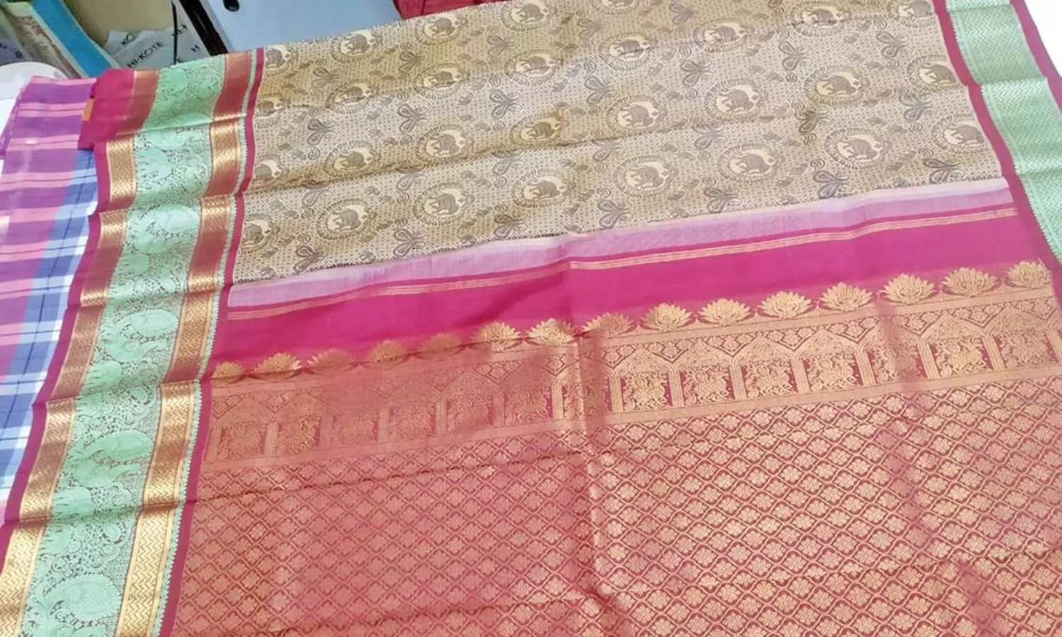 Thirubuvanam sarees losing out to GenNext rivals Thirubuvanam sarees losing out to GenNext rivals