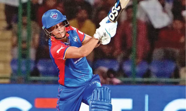 DC wins humdinger to go top of table