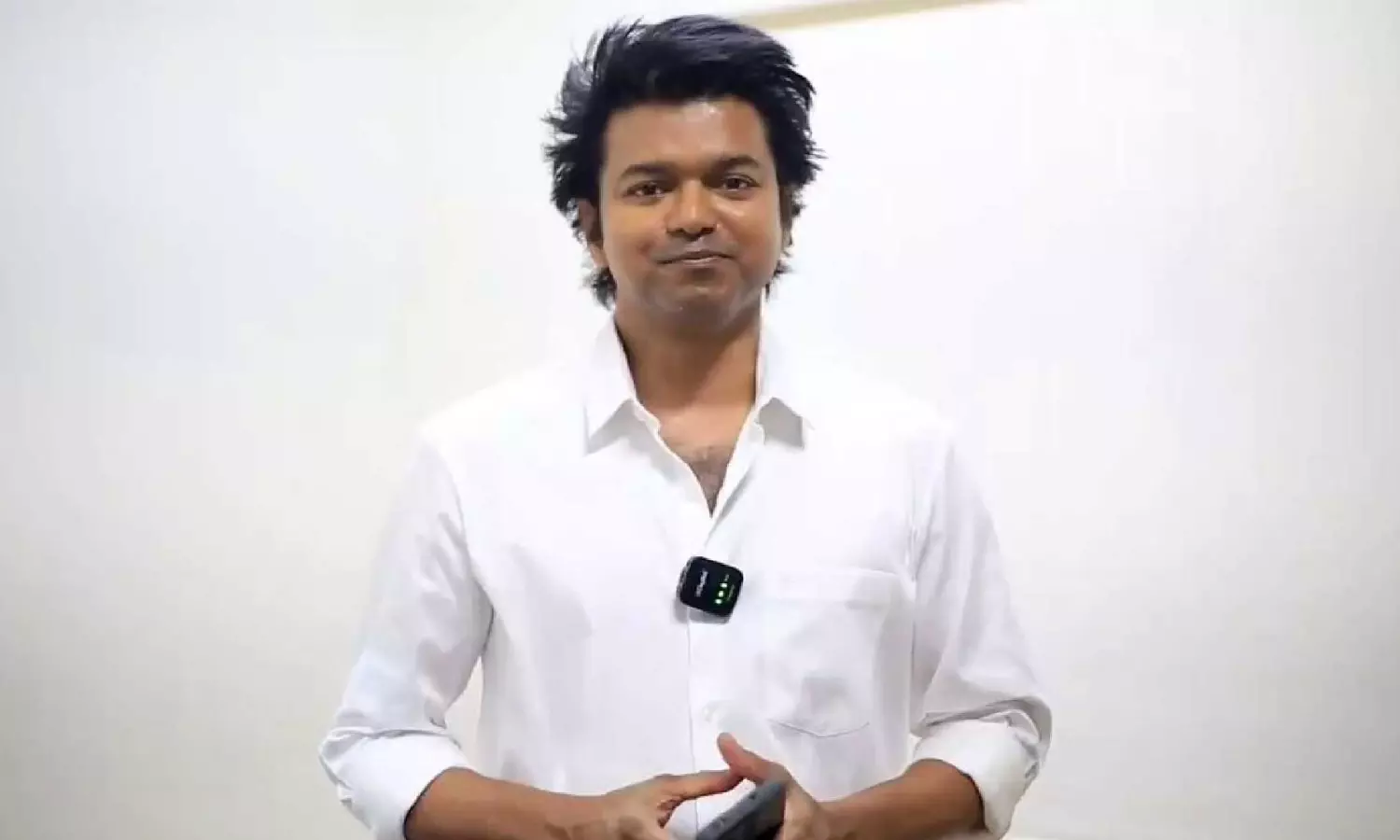 Actor Vijay donates Rs 1 crore for Nadigar Sangam building project