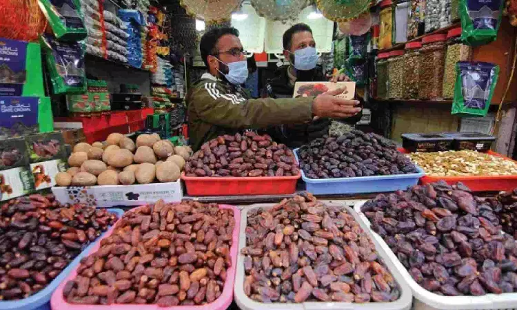 Dates, watermelons flood Kashmir markets ahead of Ramadhan