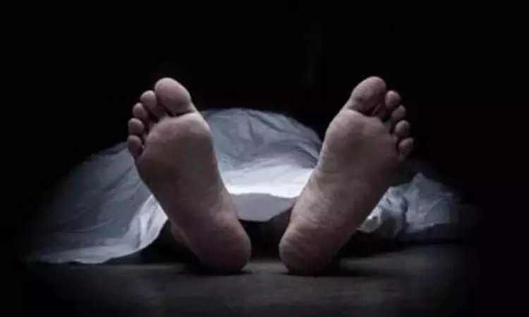 16-year-old boy climbing up with water can collapses, dies in Vyasarpadi 16-year-old boy climbing up with water can collapses, dies in Vyasarpadi