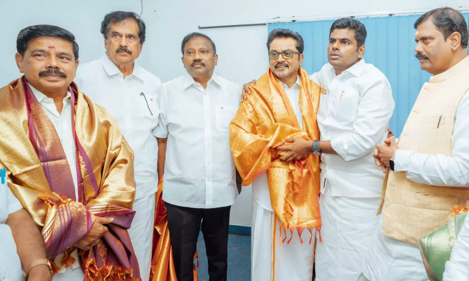 Sarath Kumar merges AISMK with BJP for the welfare of Tamil people