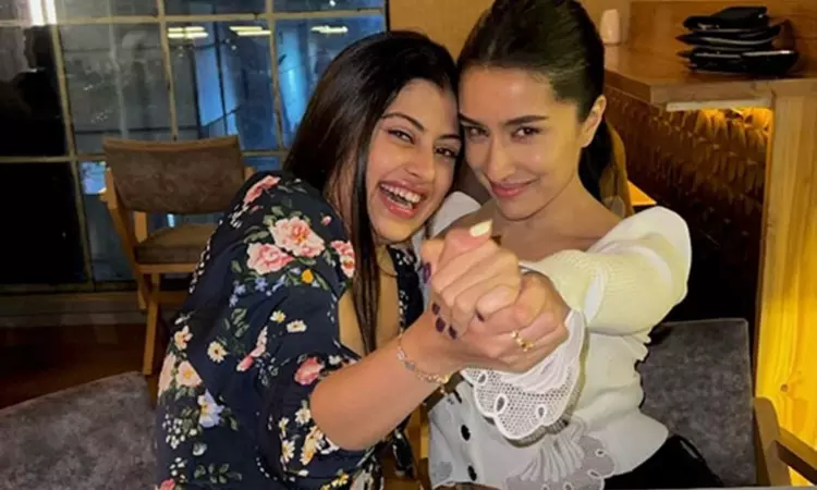 Shraddha Kapoor wishes all the best to her cousin Zanai Bhosle Shraddha Kapoor wishes all the best to her cousin Zanai Bhosle