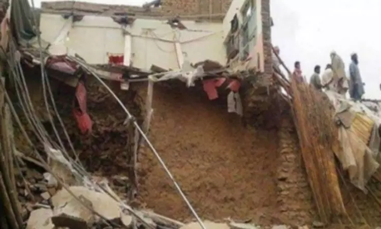 Nine killed, including five teenagers, in building collapse in Pakistan