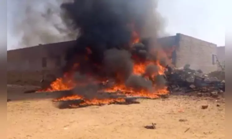 IAFs Tejas aircraft crashes in Rajasthan, pilot safe IAFs Tejas aircraft crashes in Rajasthan, pilot safe