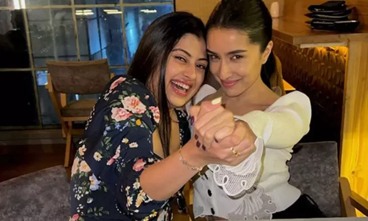 Shraddha Kapoor wishes all the best to cousin Zanai Bhosle for her debut in cinema world Shraddha Kapoor wishes all the best to cousin Zanai Bhosle for her debut in cinema world