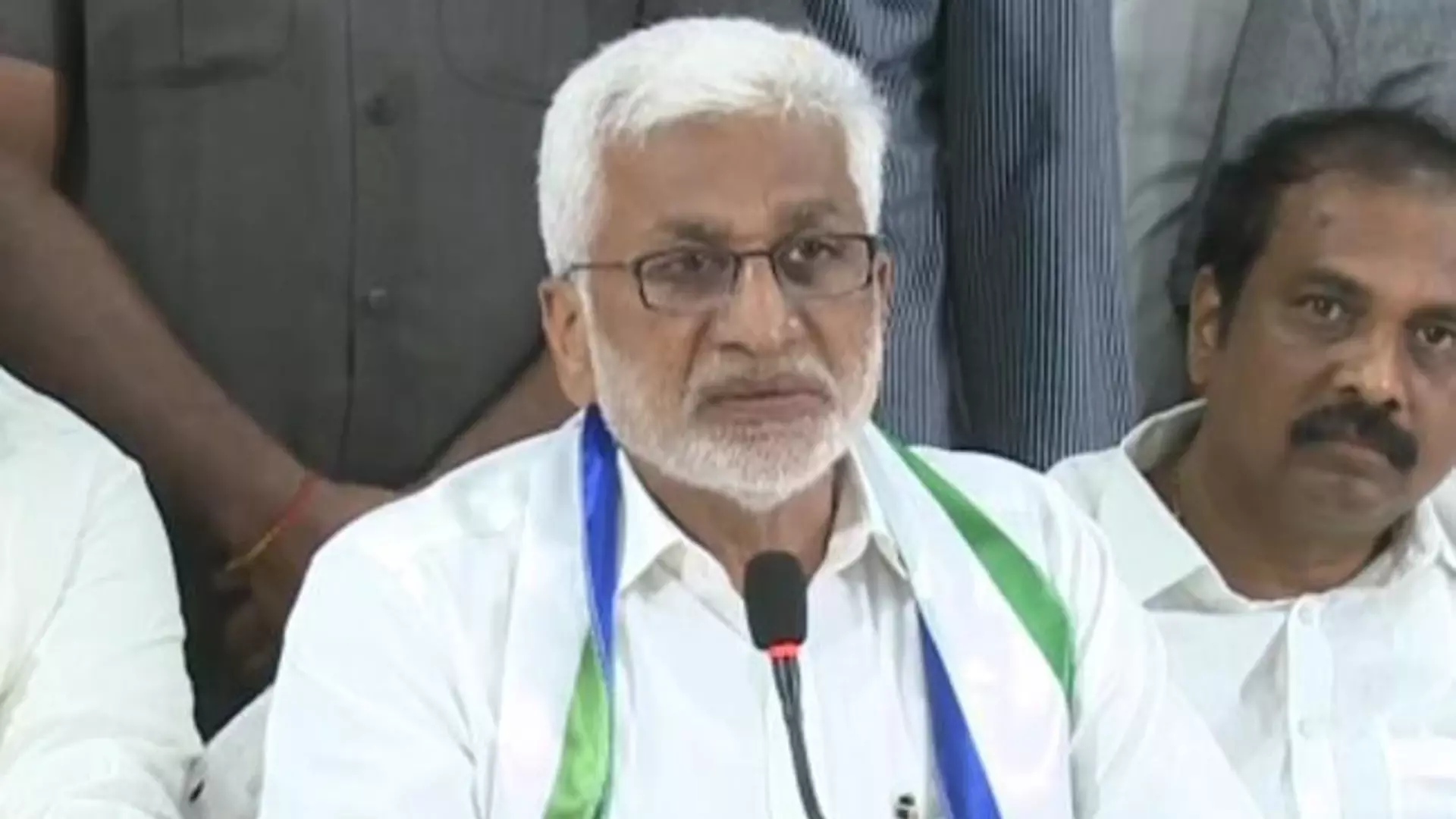 Naidu sacrificed fight for special status: YSR Congress