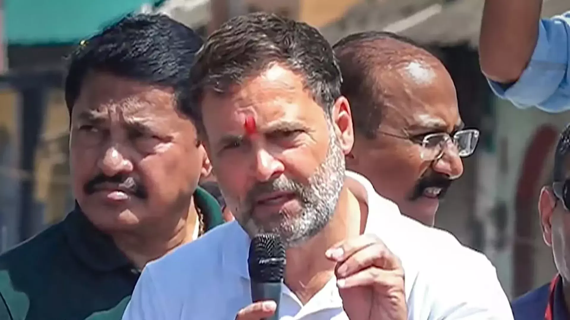 Lawyers strike in UP pushed Rahul Gandhis court hearing in defamation case Lawyers strike in UP pushed Rahul Gandhis court hearing in defamation case