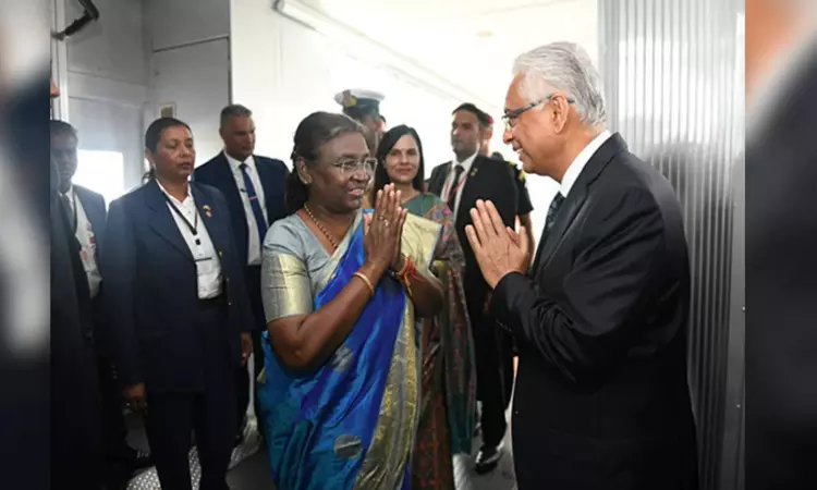 Prez Murmu successfully wraps up her 3-day state visit to Mauritius, receives warm send-off Prez Murmu successfully wraps up her 3-day state visit to Mauritius, receives warm send-off