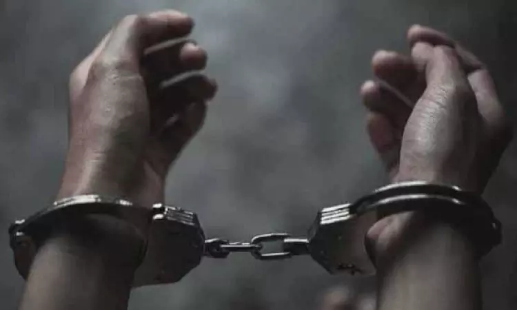 Robbery on Gummidipoondi EMU train; 2 held