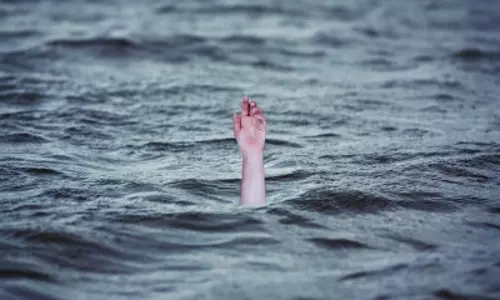 21 killed after migrant boat sinks off Turkey