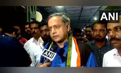 Shashi Tharoor accuses left of dividing vote in Thiruvananthapuram; D Raja hits back