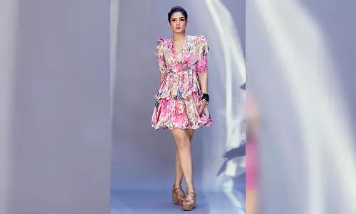 Raveena gets ready for ‘hot summer days’, drops pics in floral dress