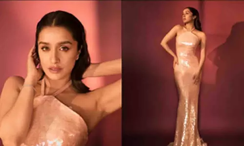 Shraddha shares pics of new oufit, says mummy ne kaan ke neeche bajaa diya