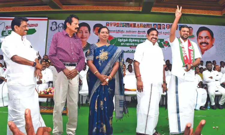 Projects: EPS dares CM for debate