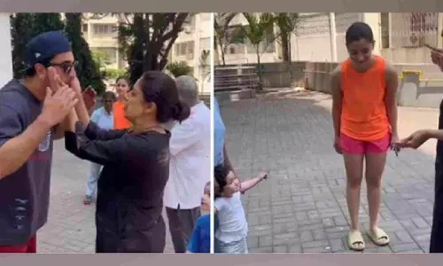 Ranbir Kapoor, Alia Bhatt celebrate Holi with daughter Raha