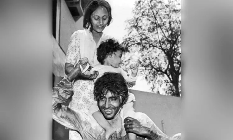 On Holi, Big B drops throwback pictures featuring wife Jaya Bachchan, baby Abhishek Bachchan