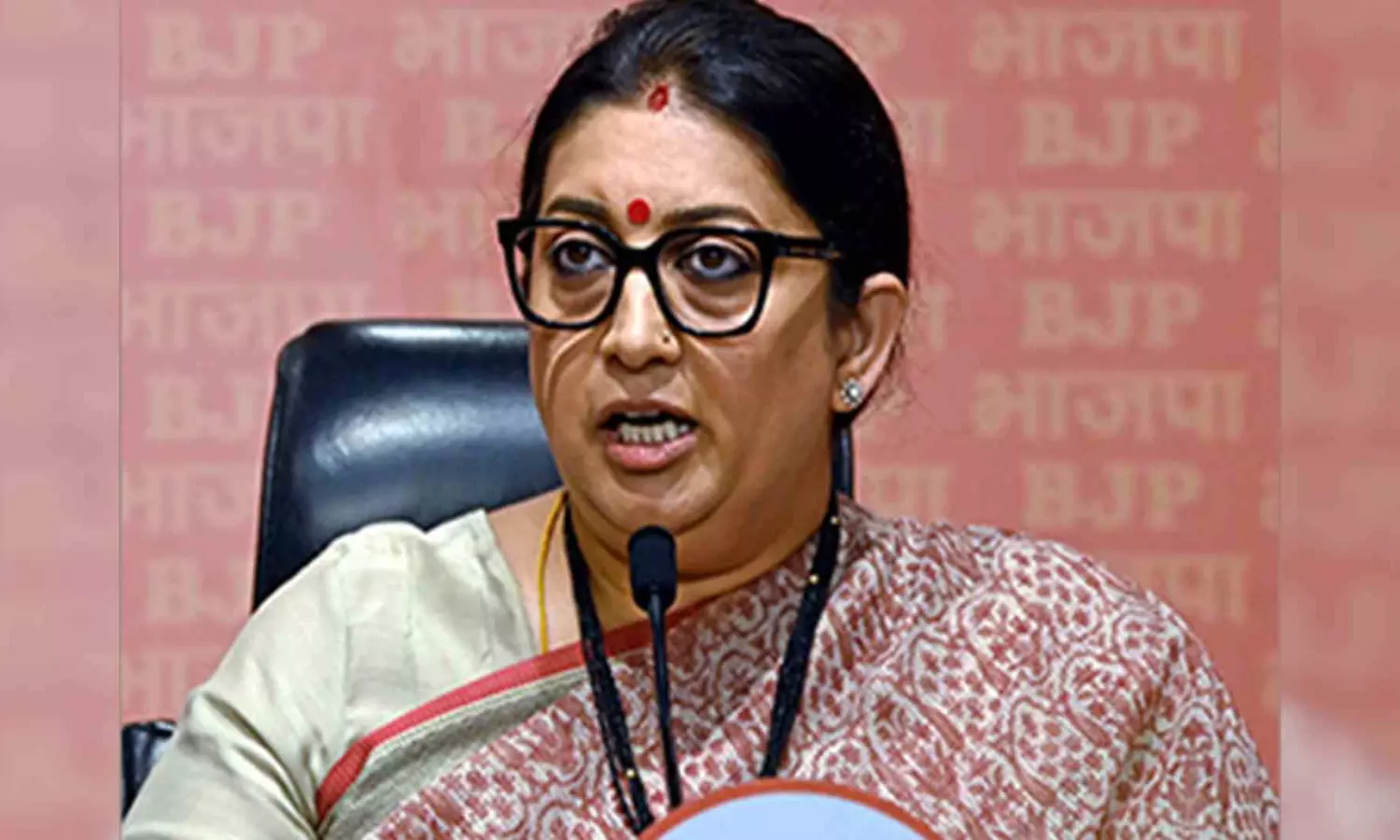 Smriti Irani jabs Cong over delay in naming pick from former stronghold