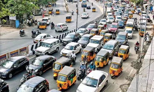 Perennial problem for this DMK bastion is traffic congestion Perennial problem for this DMK bastion is traffic congestion
