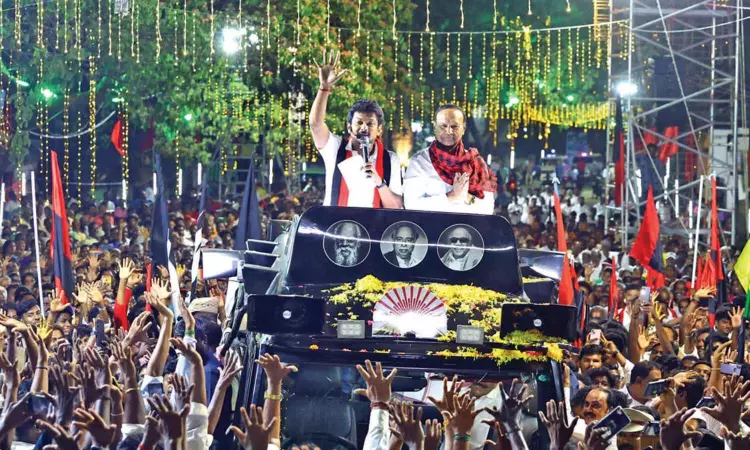 EPS responding to my criticism of Modi, shows tacit understanding between AIADMK & BJP EPS responding to my criticism of Modi, shows tacit understanding between AIADMK & BJP